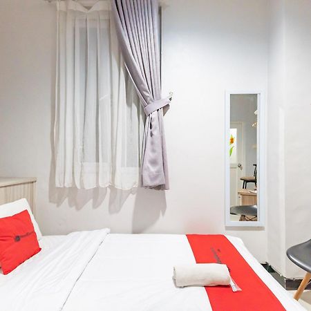 Reddoorz Near Botani Square Mall Bogor Buitenkant foto
