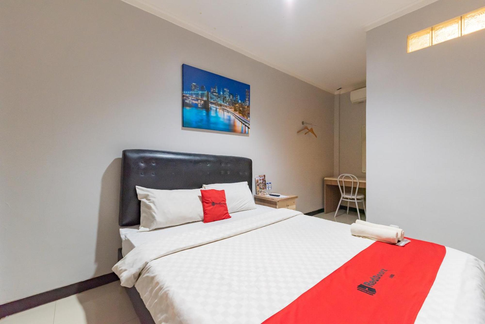 Reddoorz Near Botani Square Mall Bogor Buitenkant foto
