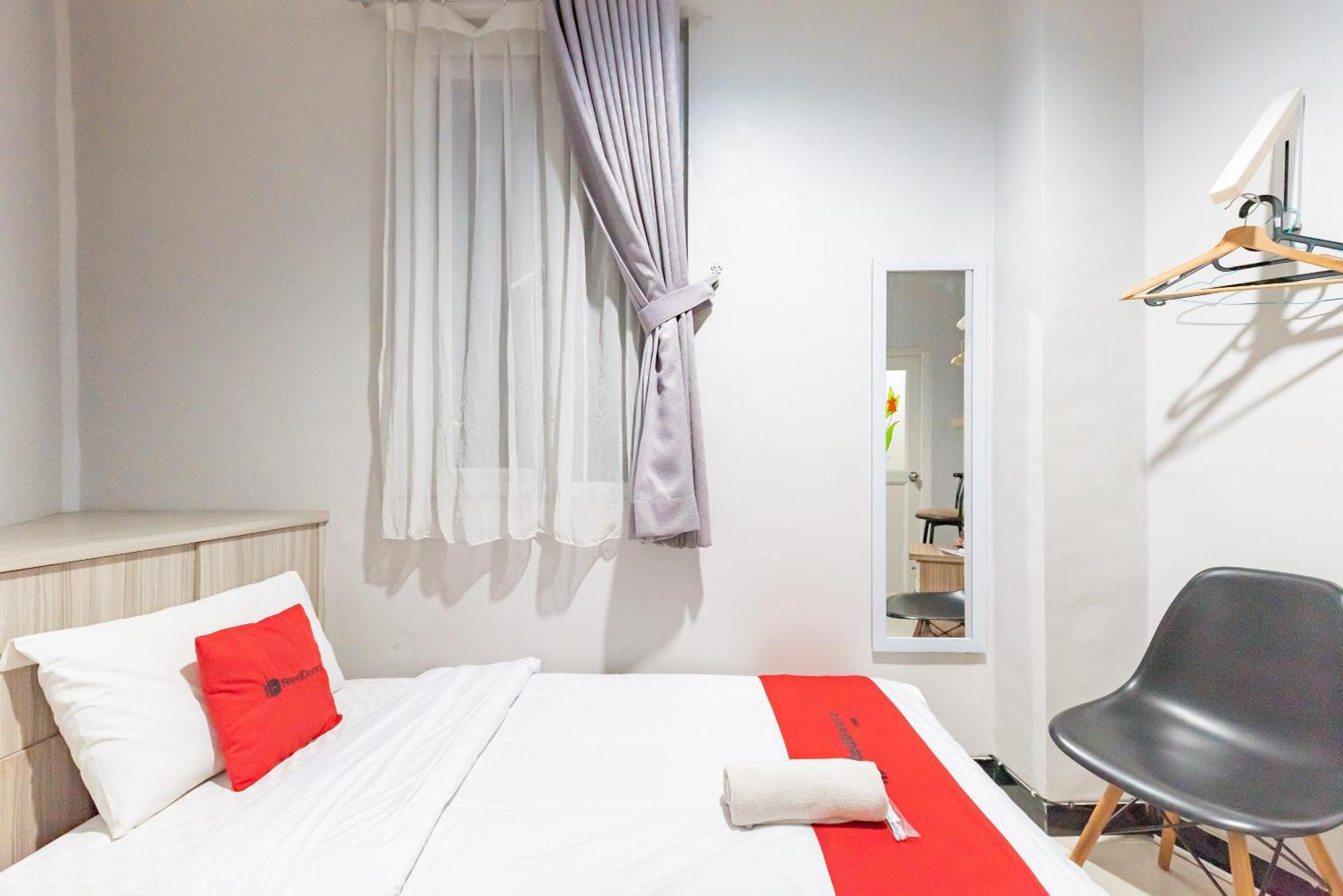 Reddoorz Near Botani Square Mall Bogor Buitenkant foto