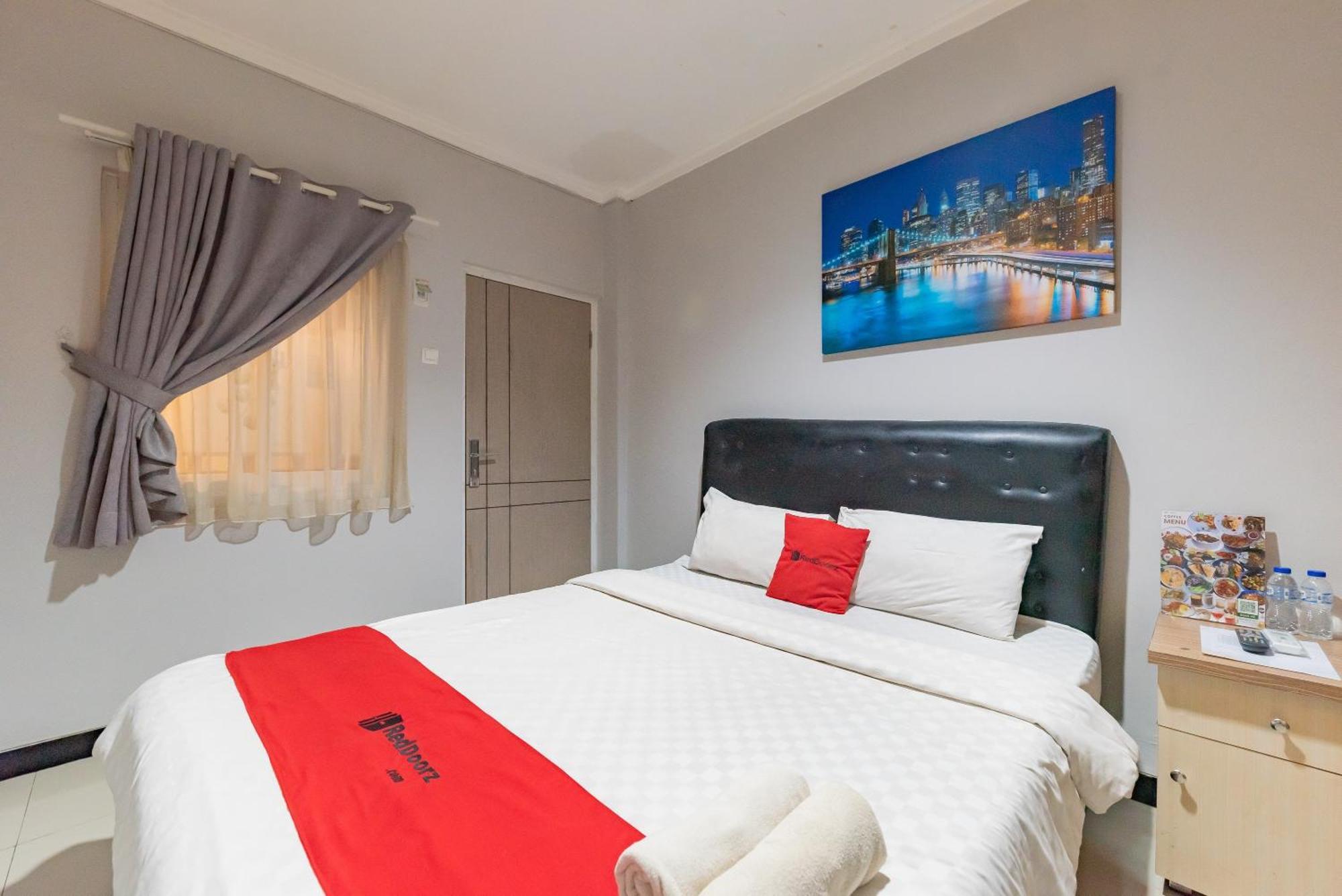 Reddoorz Near Botani Square Mall Bogor Buitenkant foto