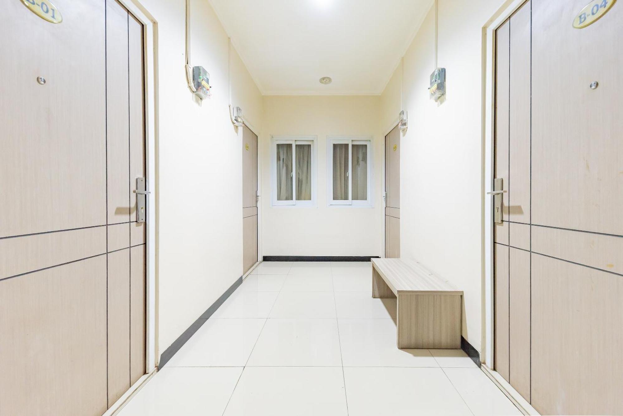 Reddoorz Near Botani Square Mall Bogor Buitenkant foto