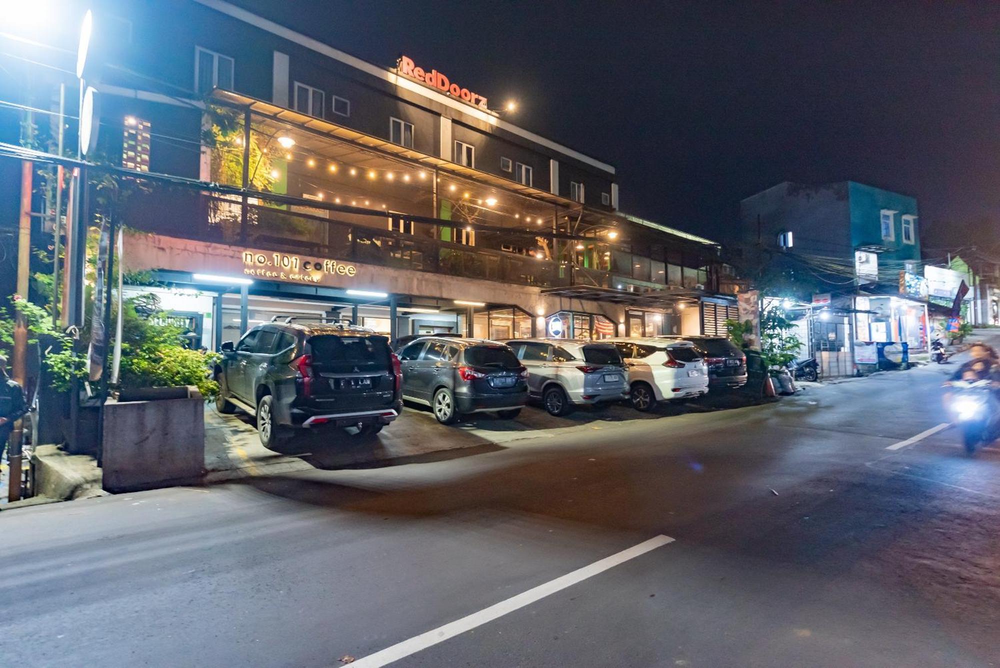 Reddoorz Near Botani Square Mall Bogor Buitenkant foto