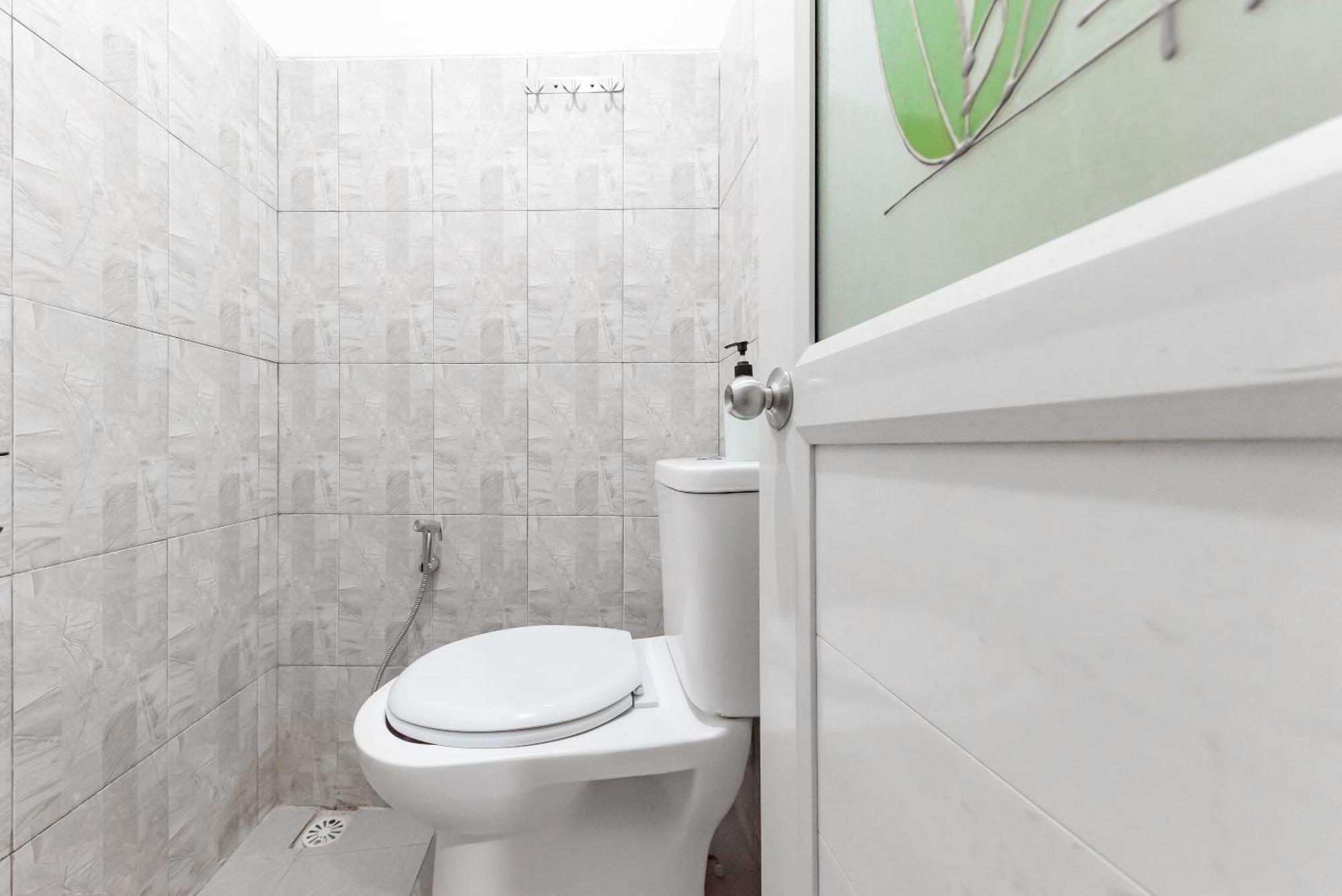 Reddoorz Near Botani Square Mall Bogor Buitenkant foto