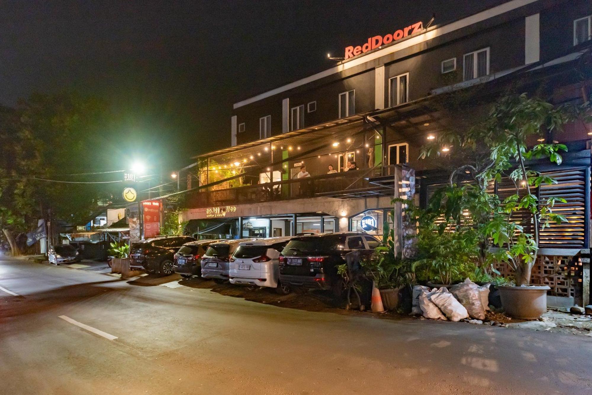 Reddoorz Near Botani Square Mall Bogor Buitenkant foto